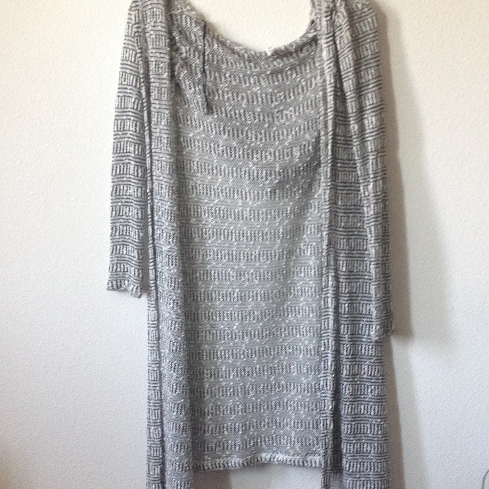 Aeropostale Bethany Mota black and white sweater💗